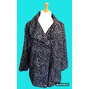 Chico’s Black Leopard Print Short Coat with Faux Leather Trim Size 3 or XL